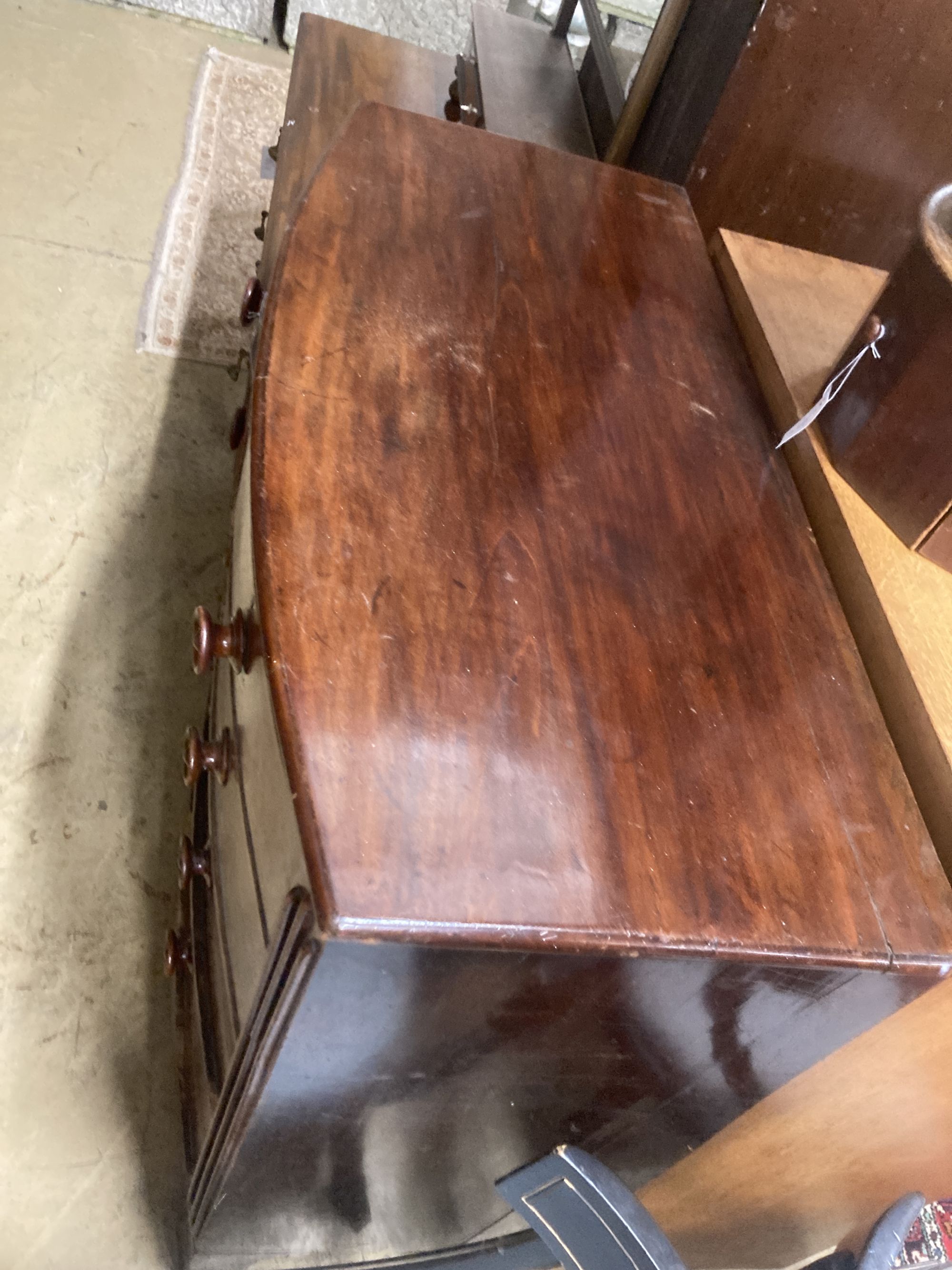 A Victorian mahogany bow front chest, width 108cm, depth 52cm, height 109cm